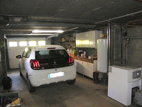 GARAGE